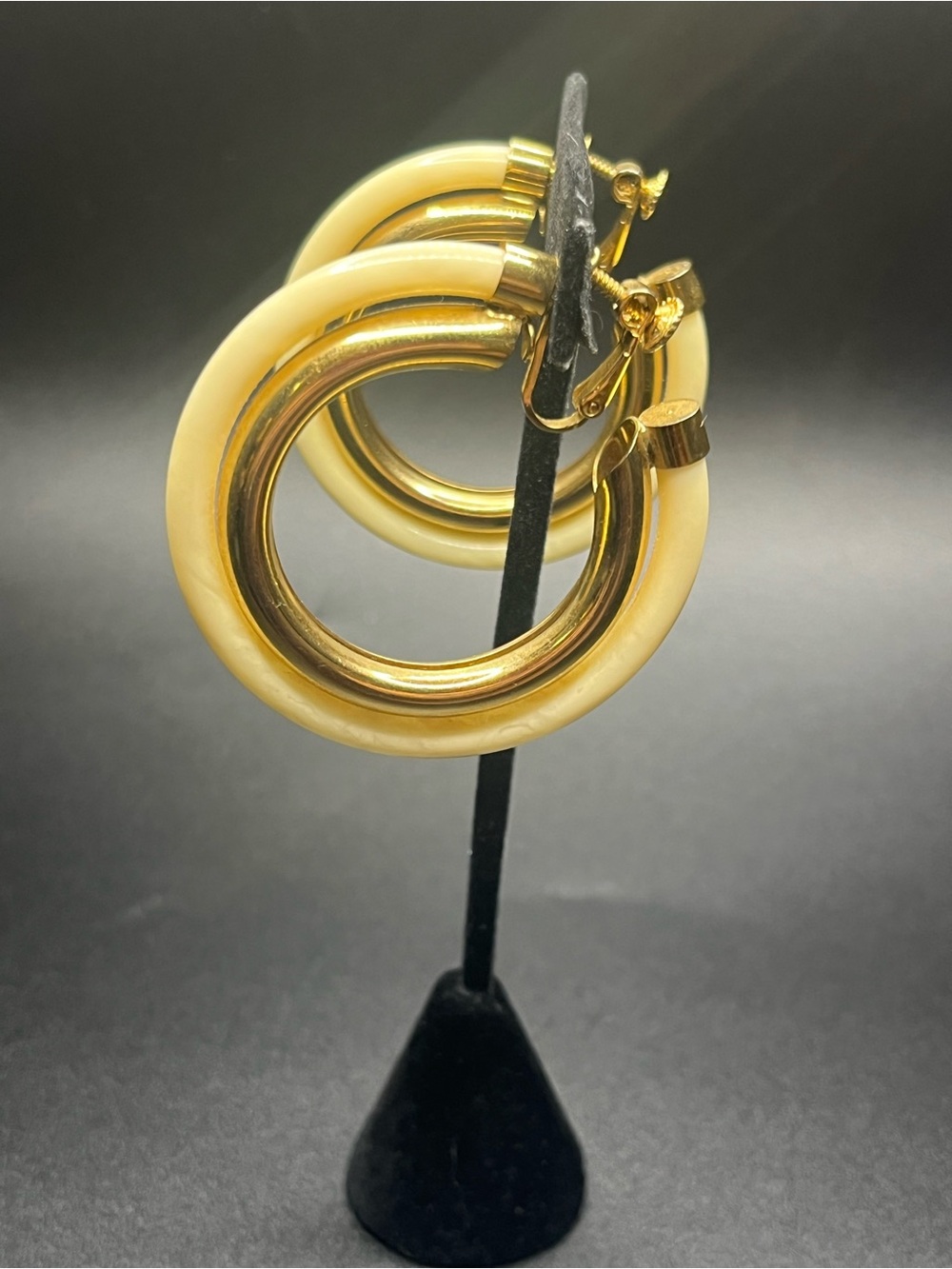 Vintage Cream Lucite Gold Tone Hoop Clip On Earrings